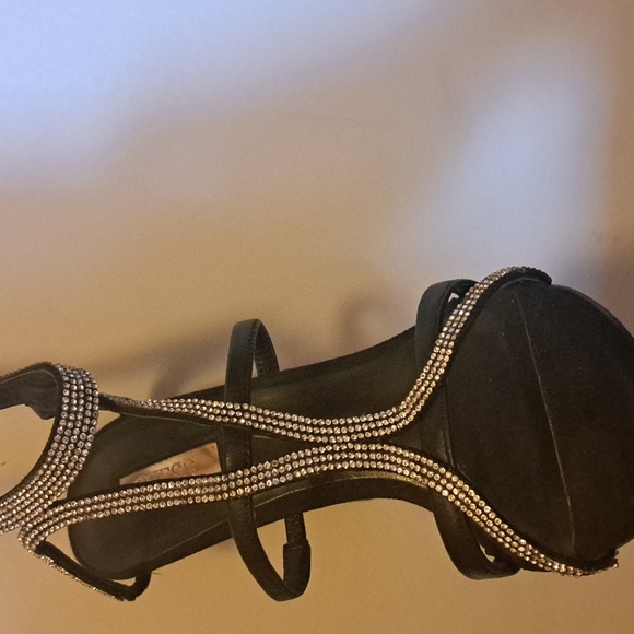 🪩5.5 Guess Cinderella Black & silver bedazzled girls bling high heel shoe Gorge - Picture 3 of 7